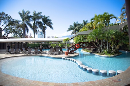 Alberca al aire libre . Barceló San José