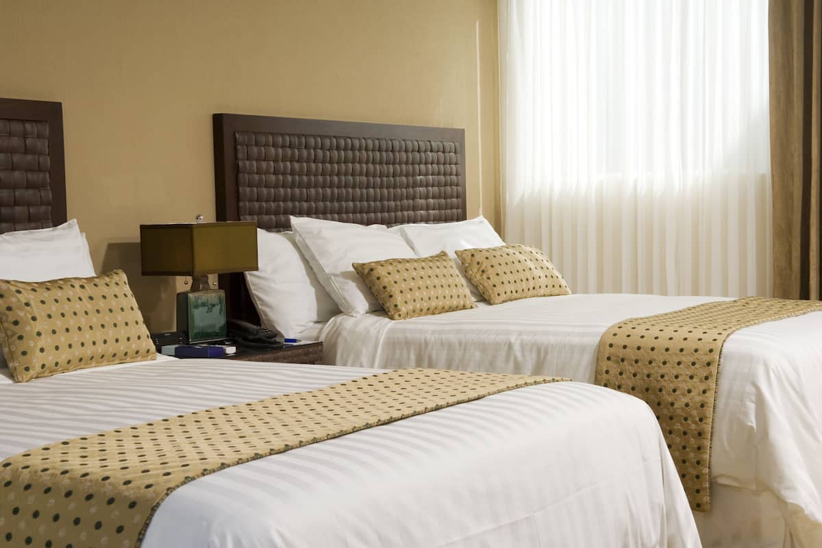 1 bedroom, hypo-allergenic bedding, down duvets, in-room safe