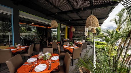 Restaurant. Rincón del Valle Hotel & Suites