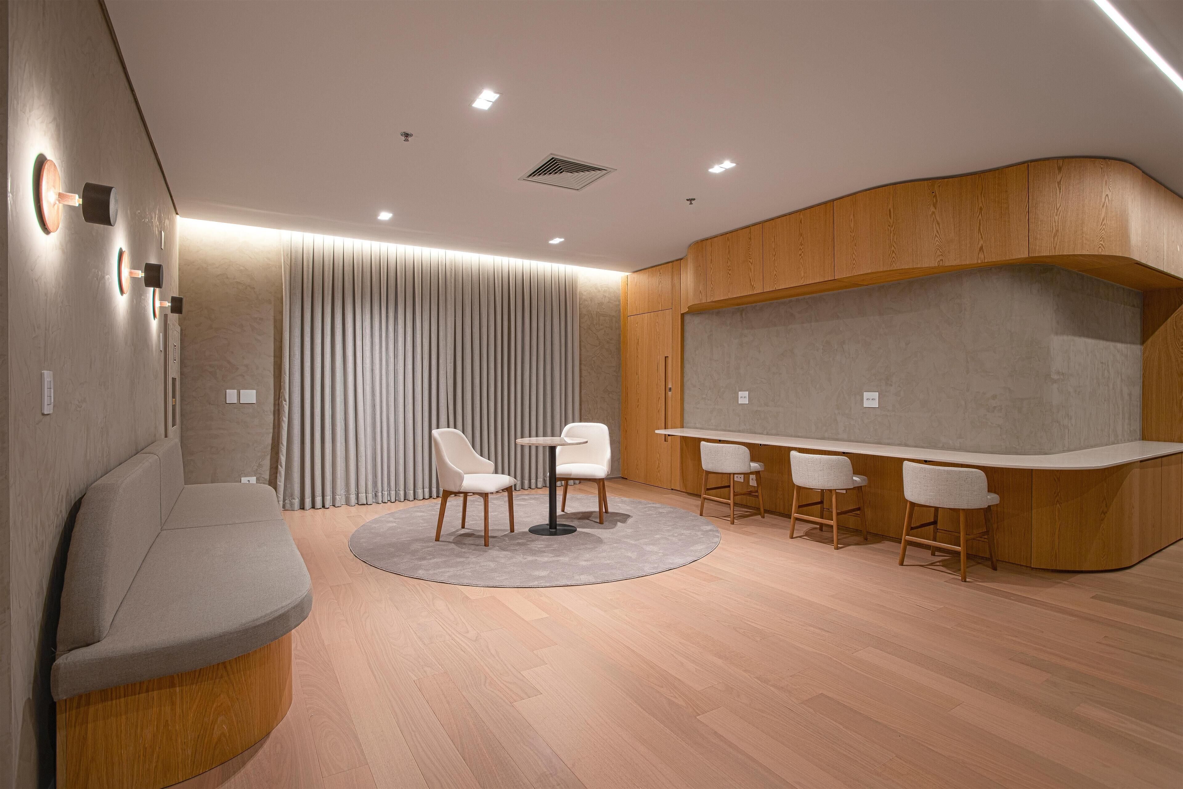 Photo - Qoya Hotel Curitiba, Curio Collection By Hilton