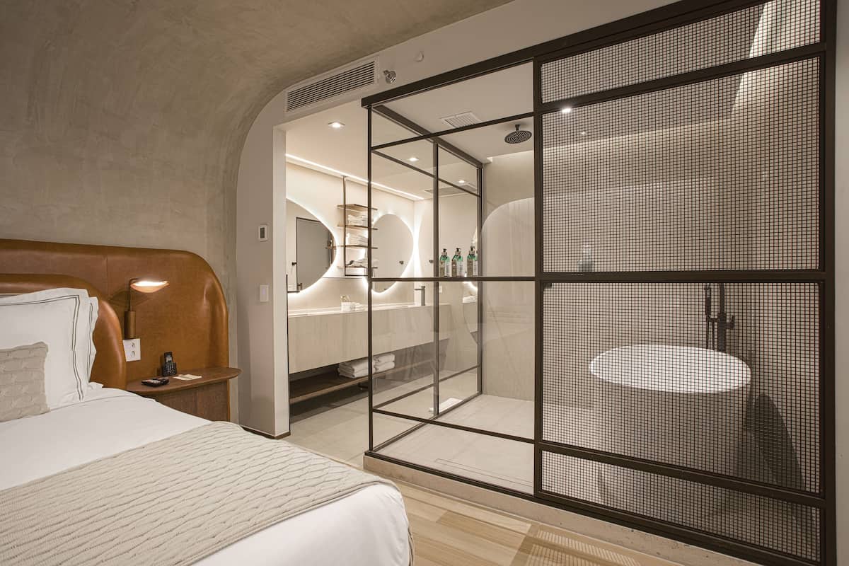 design suite | bathroom | free toiletries, hair dryer, bathrobes, slippers