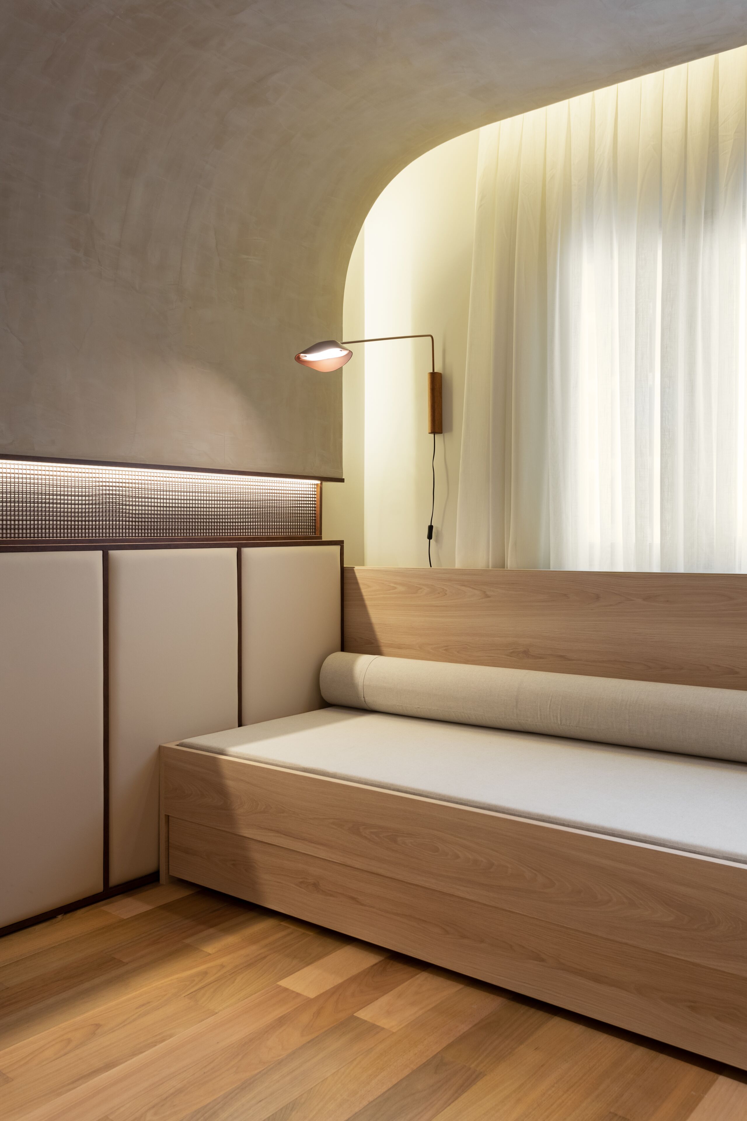 qoya deluxe | premium bedding, minibar, in-room safe, desk