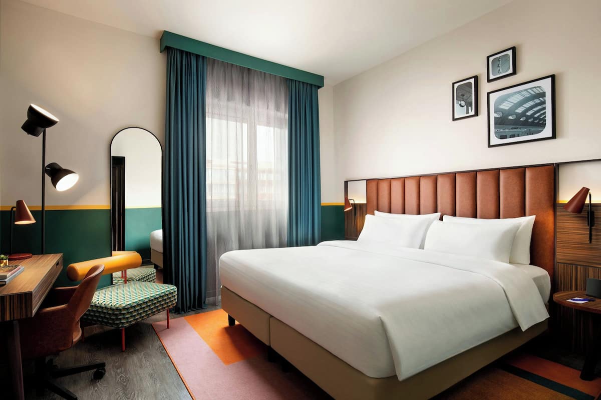1 bedroom, down duvets, minibar, in-room safe