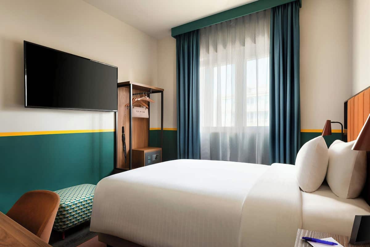 Single Room (Gioia) | 1 bedroom, down duvets, minibar, in-room safe