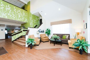 Área de estar no saguão