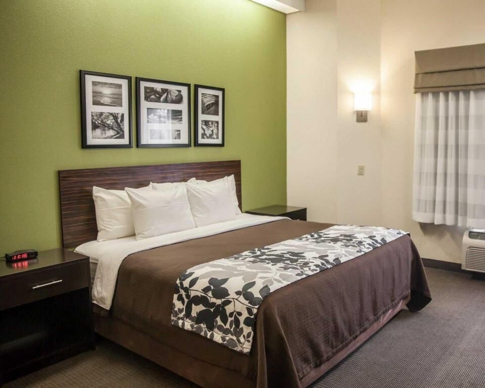 In-room safe, desk, blackout drapes, iron/ironing board