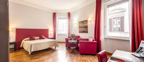 Télévision à écran plat, lecteur de DVD