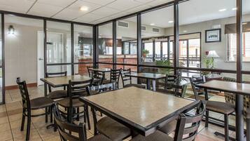 Esmorzar diari complet (de pagament)