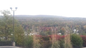 الإطلالة من المنشأة