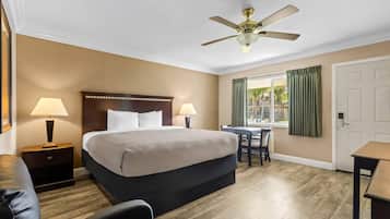 Standard Room, 1 King Bed, Non Smoking