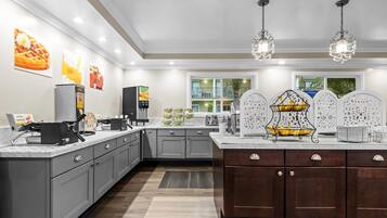 Free daily continental breakfast