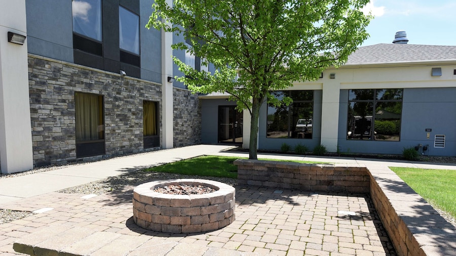 Hampton Inn Youngstown-North