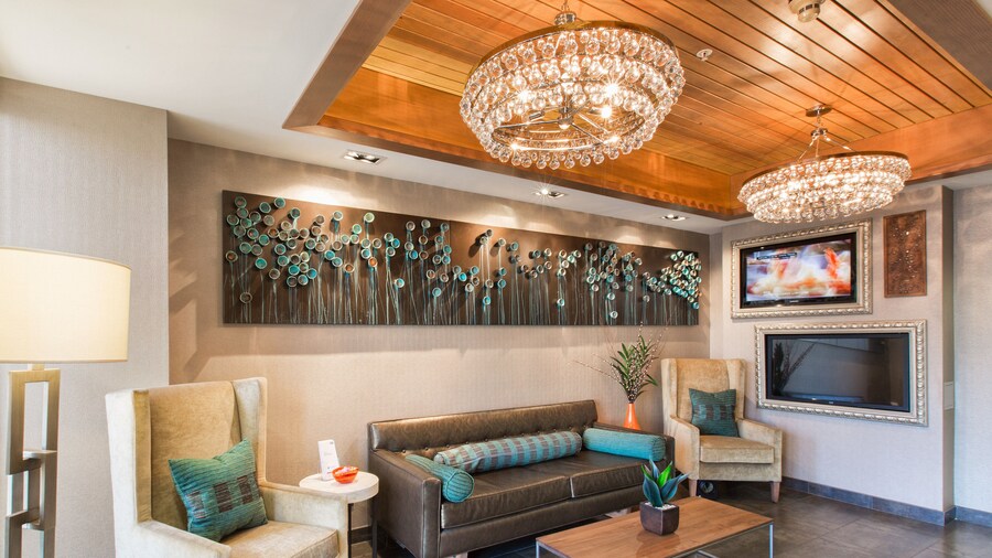 Holiday Inn Express Redwood City-Central by IHG