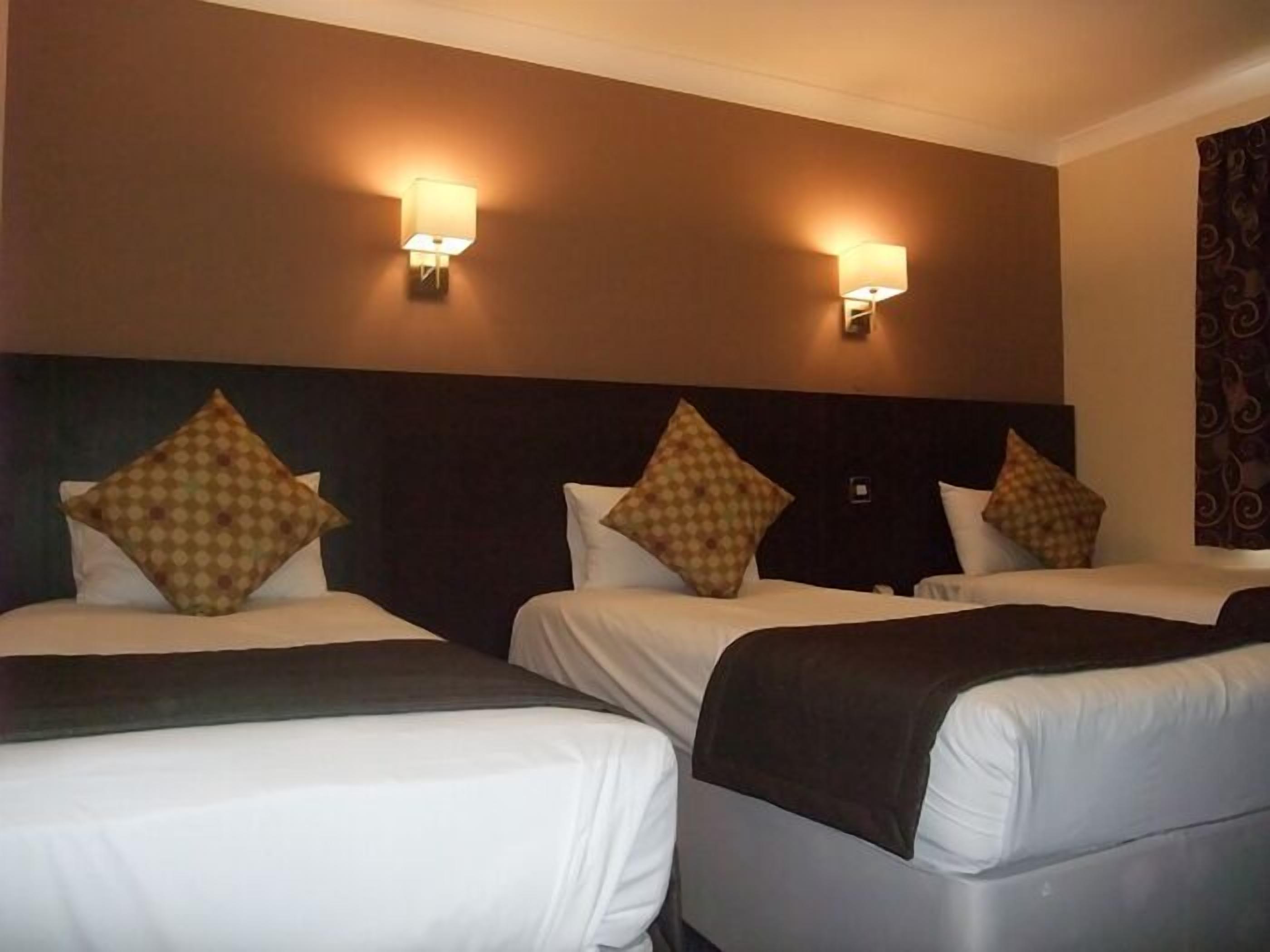 hypo-allergenic bedding, in-room safe, free cots/infant beds, free wifi