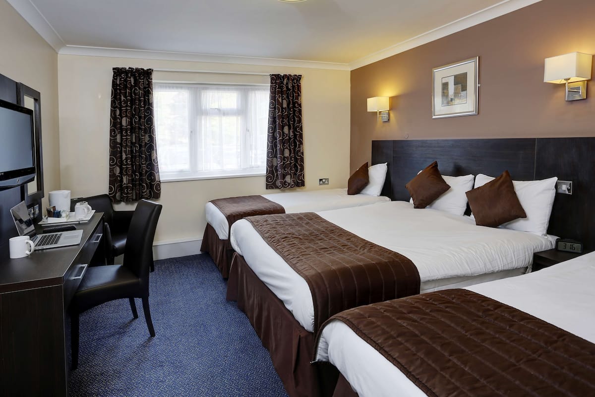 Standard Room, Multiple Beds, Non Smoking | Hypo-allergenic bedding, in-room safe, free cots/infant beds, free WiFi