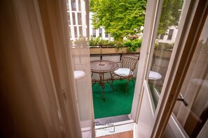 Premium Double Room, 1 King Bed, Balcony, City View | Balcony