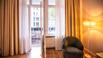 Premium Double Room, 1 King Bed, Balcony, City View