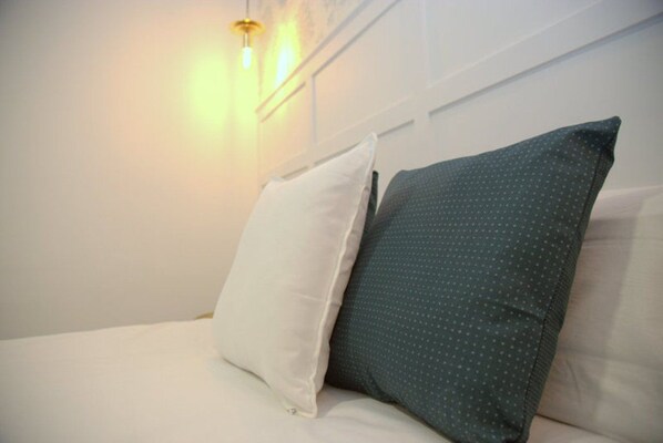 Standard Double or Twin Room, 1 Bedroom, Non Smoking | 1 bedroom, desk, free WiFi, bed sheets