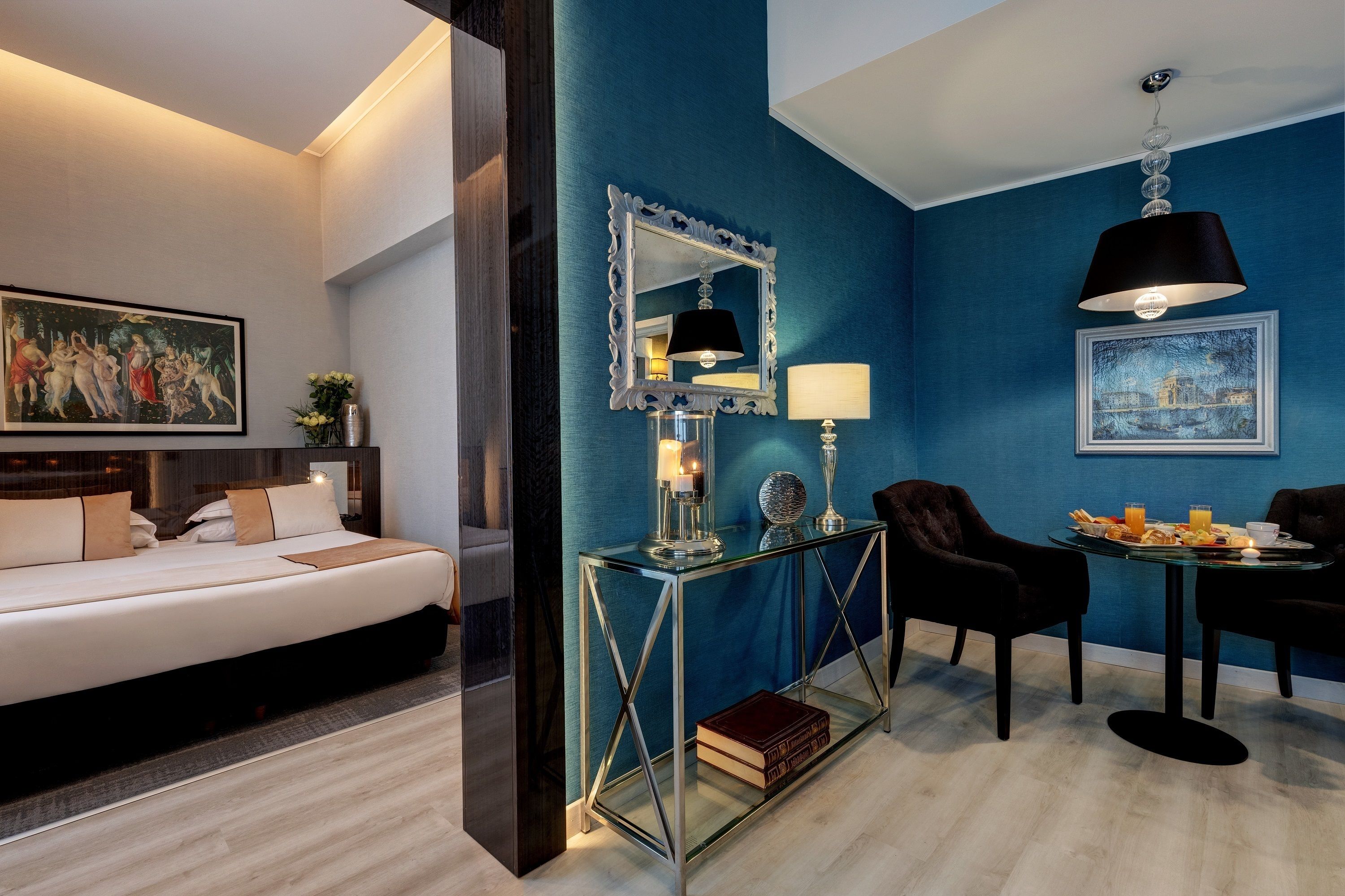 deluxe suite, jetted tub | 1 bedroom, minibar, in-room safe, desk