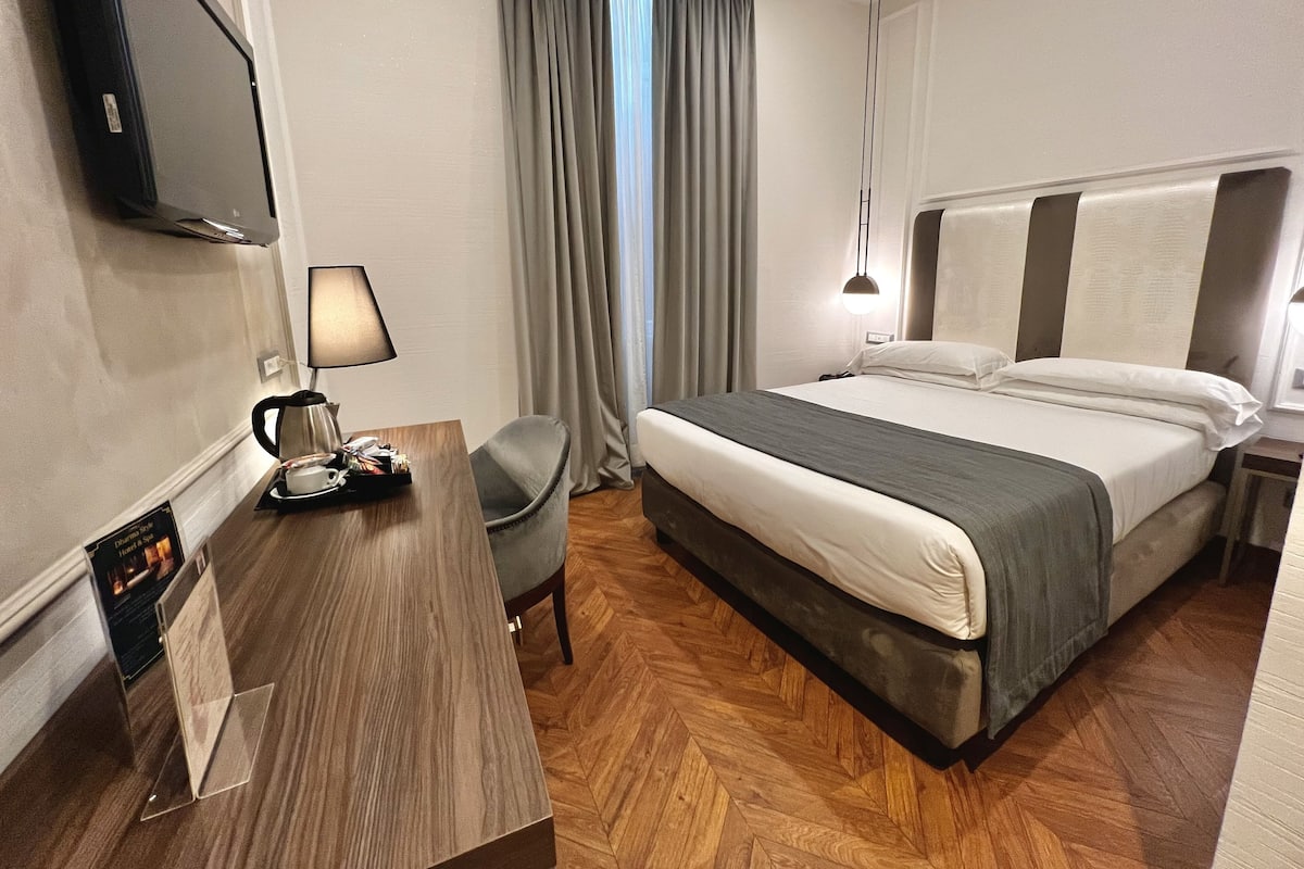1 bedroom, minibar, in-room safe, desk