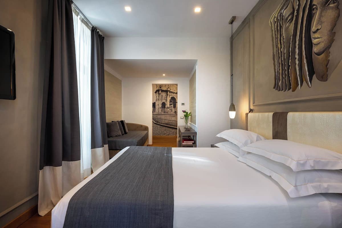 Triple Room