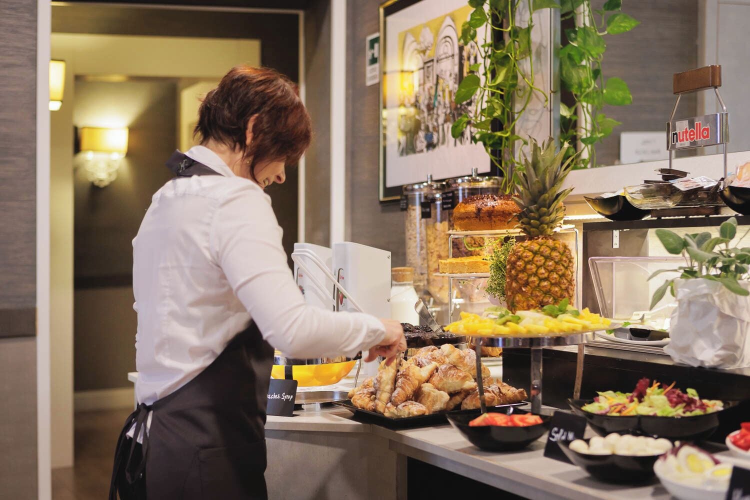 daily buffet breakfast (eur 10.00 per person)