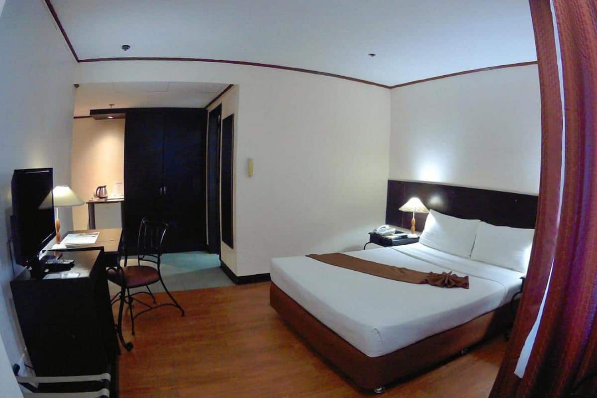 Coffres-forts dans les chambres, bureau, chambres insonorisées