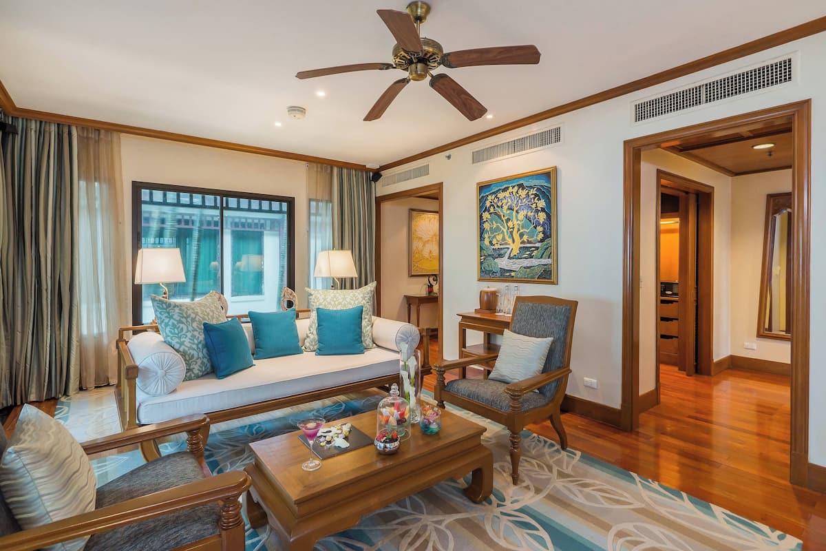 37-inch lcd tv with satellite channels, tv, ping pong