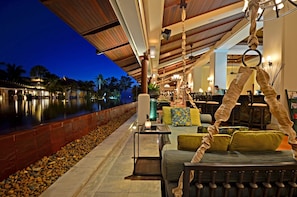 3 bars/lounges, 3 poolside bars, swim-up bar, beach bar