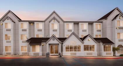 Comfort Inn & Suites Salinas City Center Area