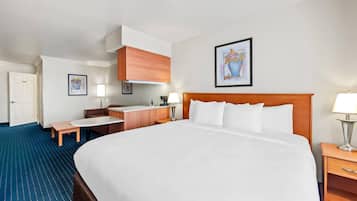 Escrivaninha, ferros/tábuas de passar roupa, Wi-Fi de cortesia