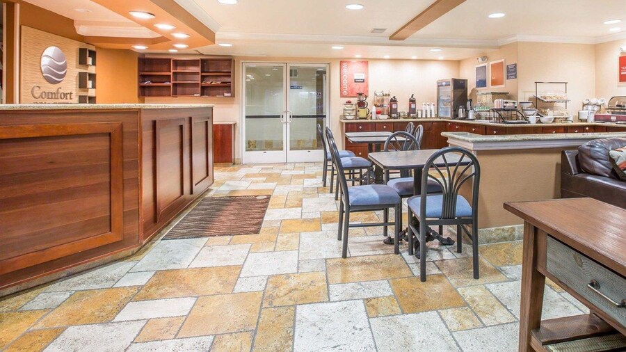 Comfort Inn & Suites Salinas City Center Area