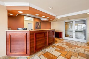 Lobby - Comfort Inn & Suites Salinas City Center Area (Salinas)