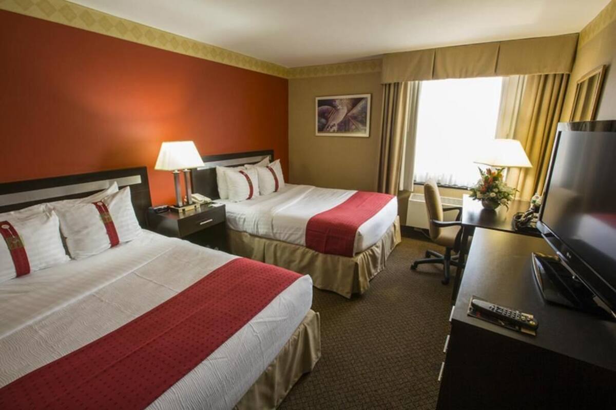 In-room safe, desk, laptop workspace, blackout curtains