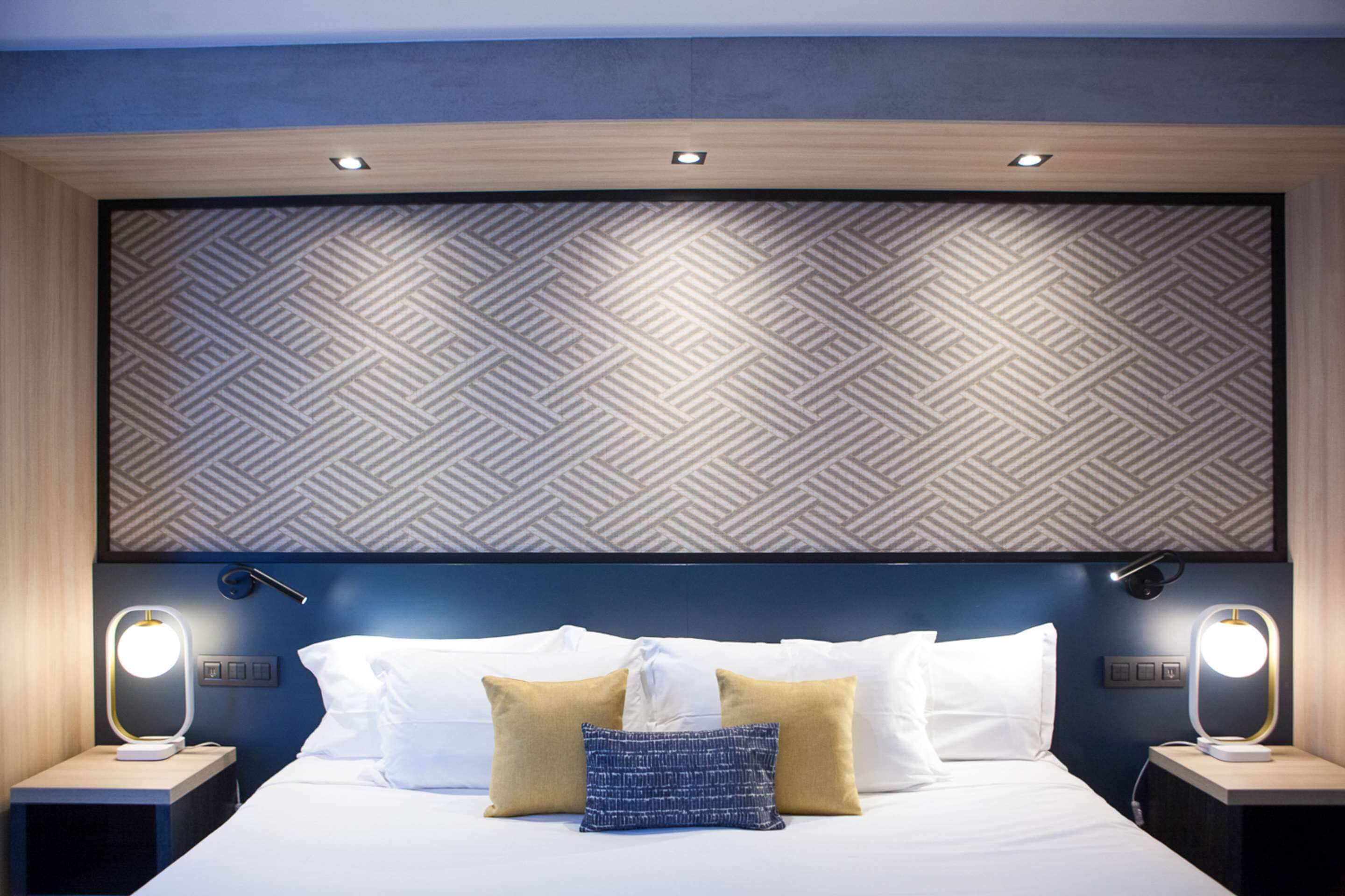 egyptian cotton sheets, premium bedding, down duvets, pillow-top beds