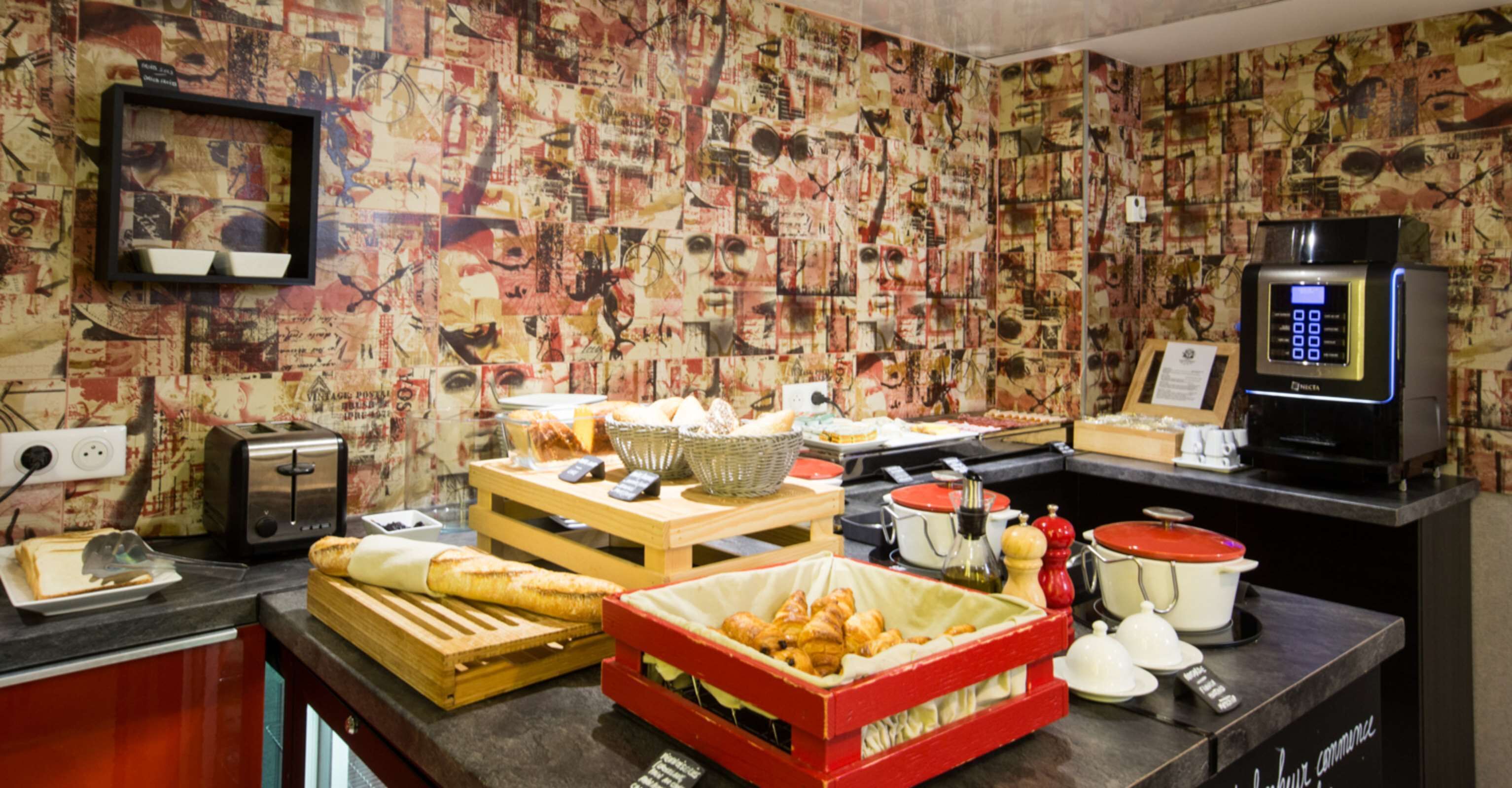 daily buffet breakfast (eur 20 per person)