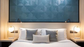 Superior Room, 1 Queen Bed, Non Smoking | Egyptian cotton sheets, premium bedding, down comforters, pillowtop beds