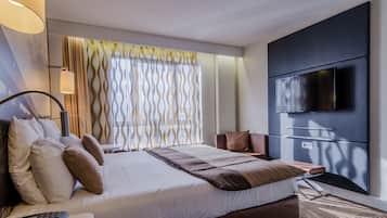 Classic Room, 1 Double Bed | In-room safe, blackout drapes, soundproofing, free cribs/infant beds