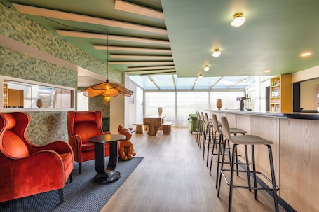 Reception. ibis Styles Chartres Sud Barjouville