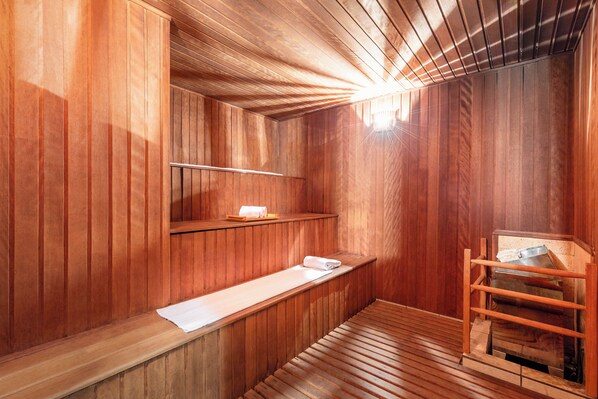 熱石按摩、深層組織按摩、腳底按摩