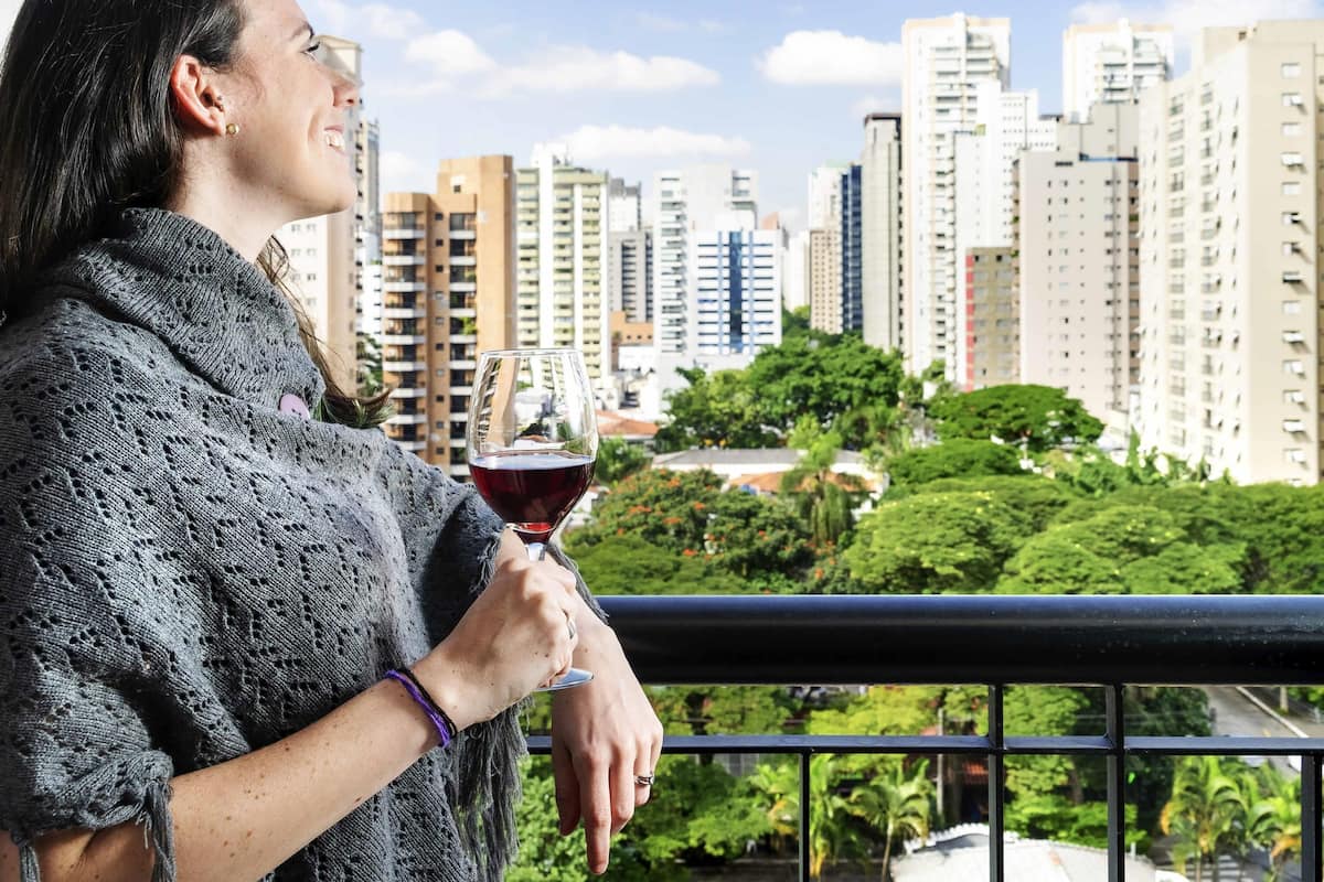 Standard Twin Room, 2 Single Beds | Minibar, in-room safe, desk, blackout curtains