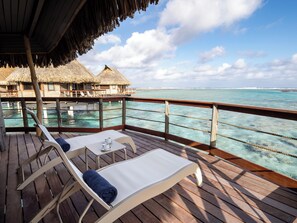 Bungalow, sull'acqua (No direct lagoon access) | Terrazza/patio