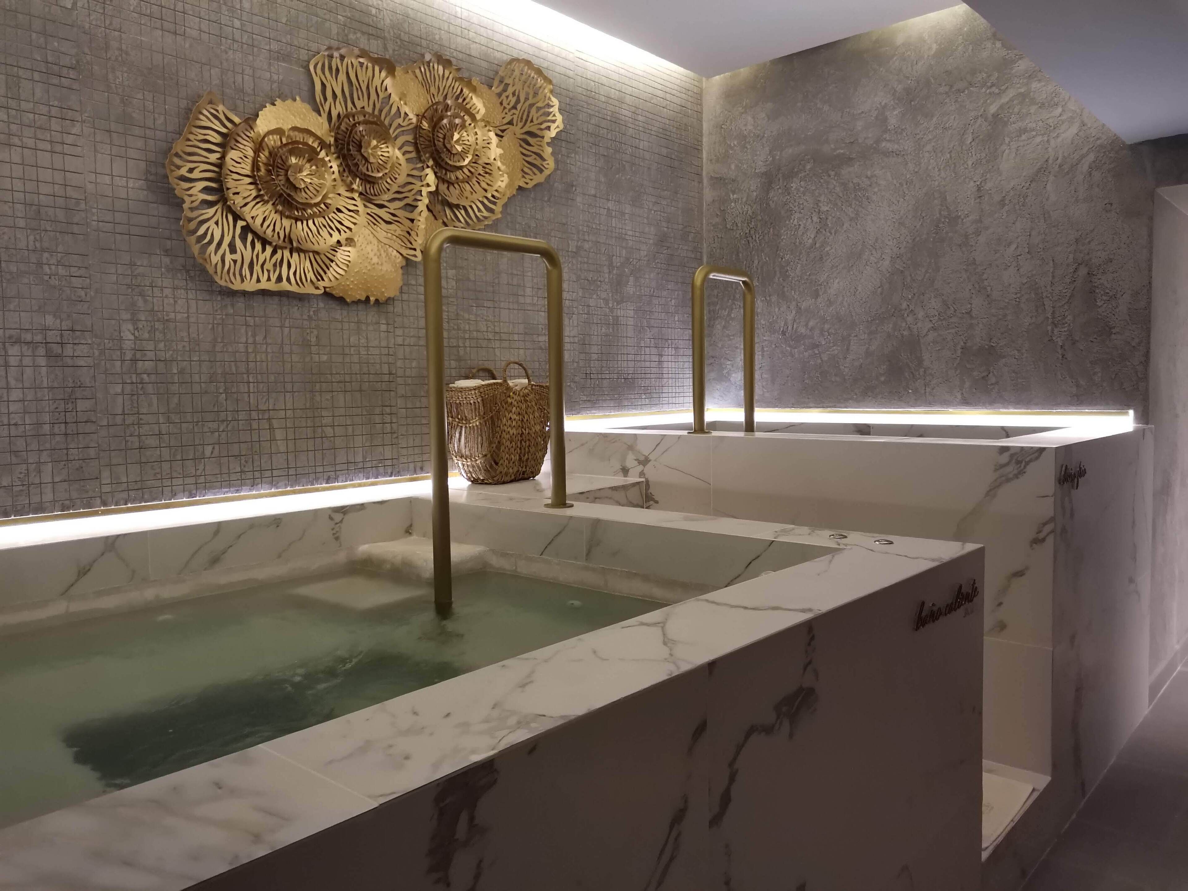 桑拿、热水浴缸、身体护理、芳香疗法、体膜护理、身体磨砂