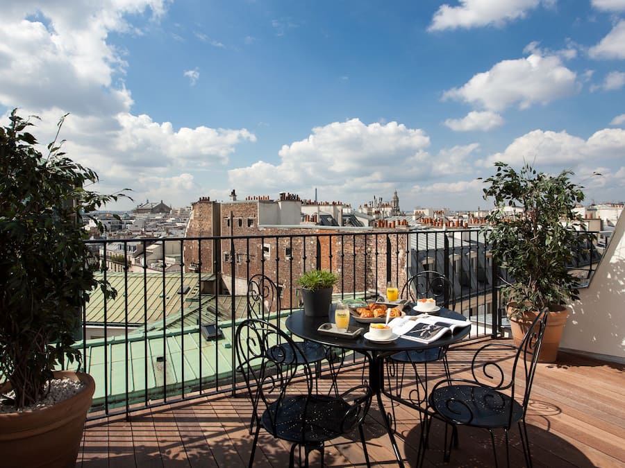 Room - PARIS PANORAMA | View from room