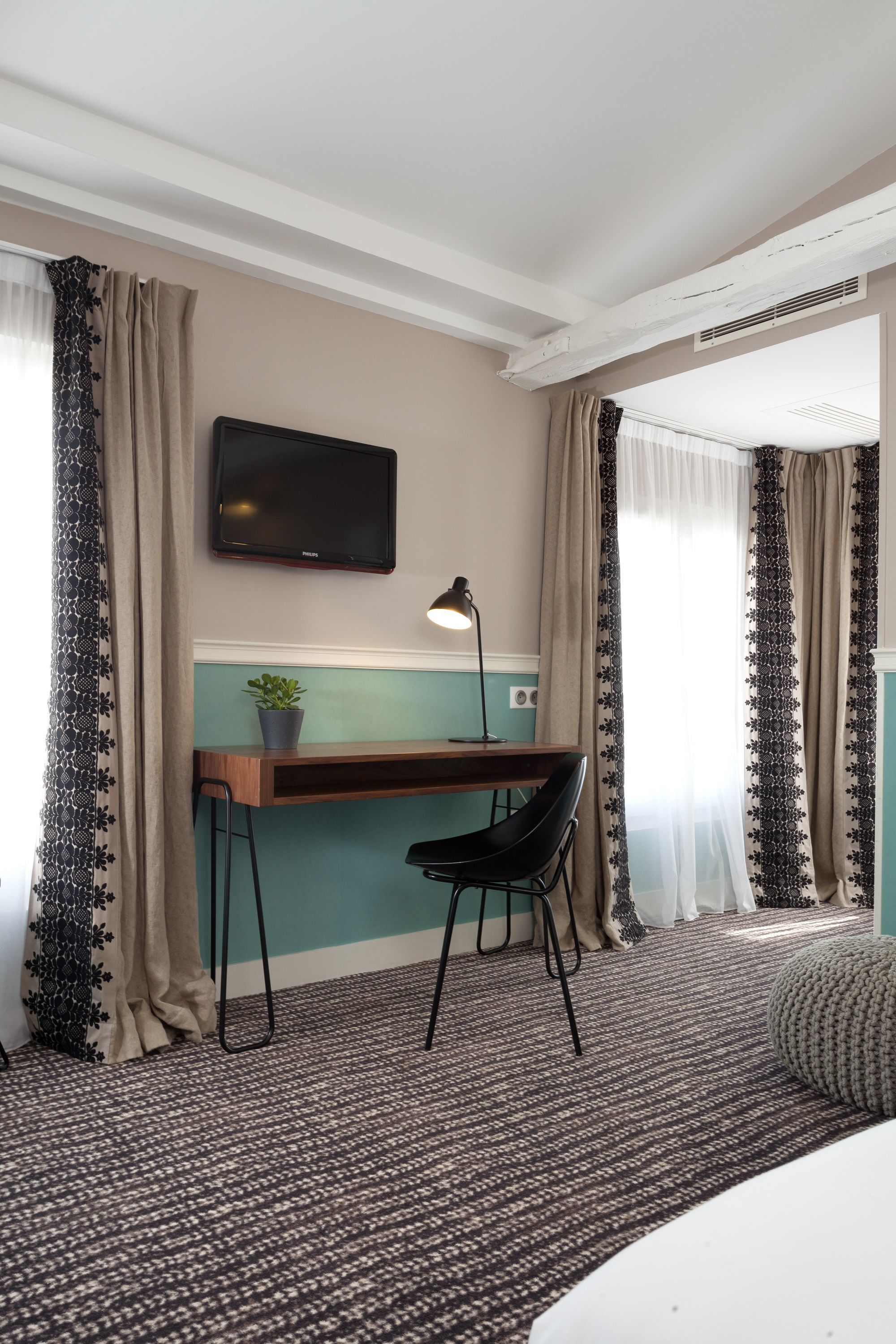 triple room | room amenity