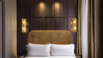 Economy Double Room Single Use | Hypo-allergenic bedding available, memory foam beds, minibar