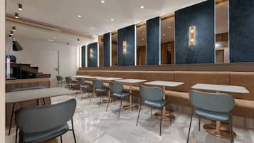 Colazione a buffet inclusa, servita tutte le mattine