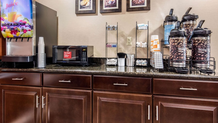 Comfort Inn & Suites Bryant - Benton