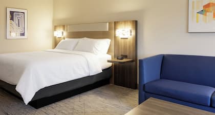 Holiday Inn Express Castro Valley - I-580 by IHG