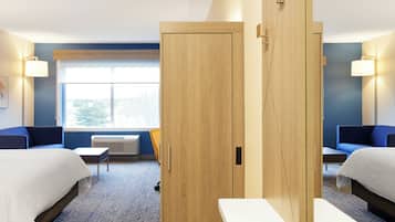 Suite, 1 King Bed (Extra Floor Space) | Premium bedding, pillowtop beds, desk, blackout drapes